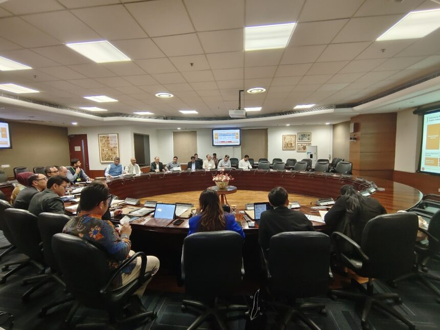 Hari pertama kunjungan delagasi DEN ke India