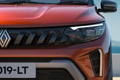 Renault Triber terbaru produksi India dengan desain MPV 7 penumpang